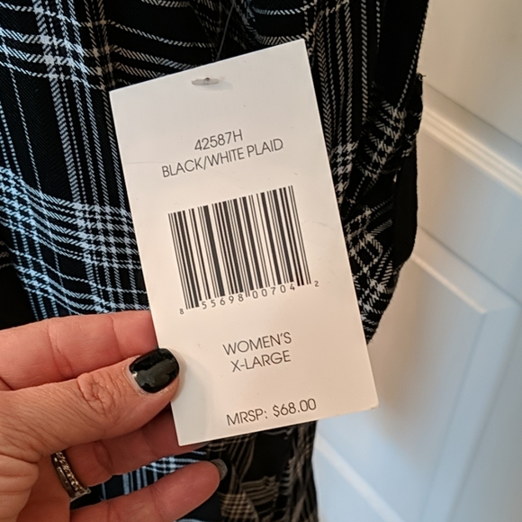 BLL new with tags BLK/WTE plaid button-down dress - Picture 3 of 4